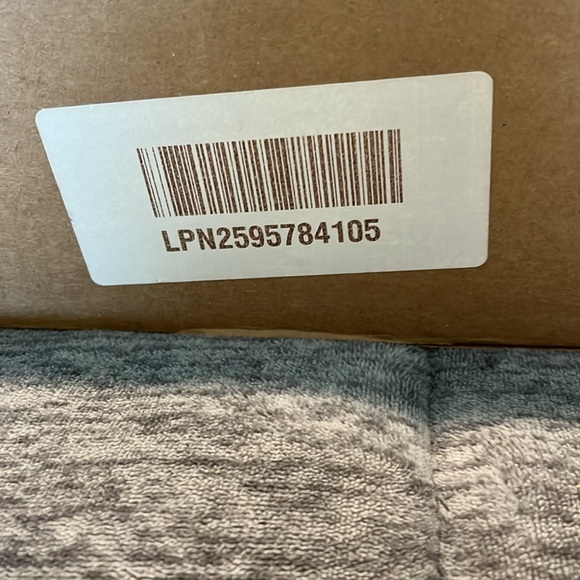 High heels from Brigitte Bailey by Pour La Victoire Beige patent size 10 - Picture 8 of 8